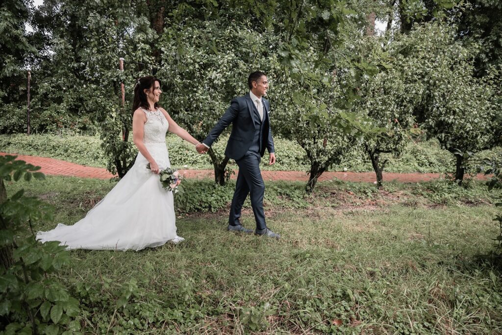 bruiloft, bruiloft Olmenhorst, Bruidstaart, bruiloftsfotograaf aalsmeer, trouwfotograaf aalsmeer,